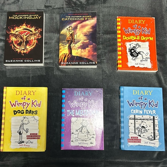 Books - Picture 1 of 10